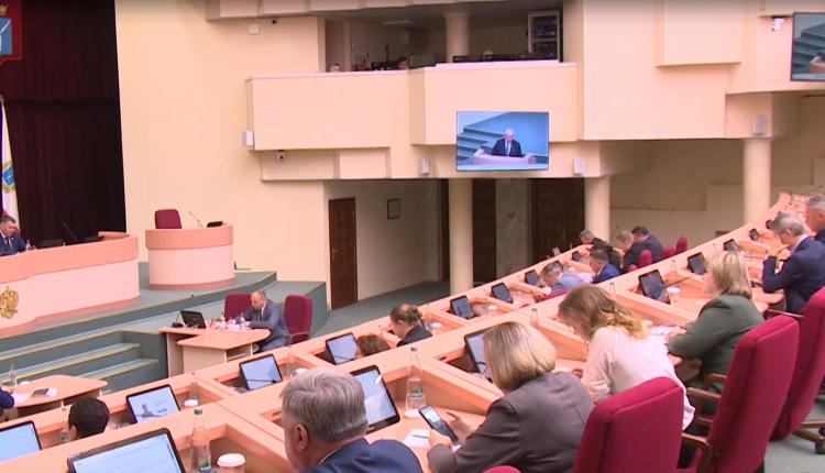В Саратове состоялось очередное заседание областной Думы