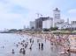 Здесь можно позаниматься спортом, поиграть на детской площадке, искупаться в Волге и просто прогуляться, наслаждаясь красивыми видами — все это в черте города