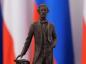 Сейчас его изготавливает скульптор Андрей Щербаков