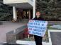 На центральные улицы областного центра продолжают выходить активисты, выступающие за строительство новой школы в поселке Молодежный Ленинского района Саратова